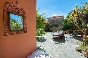 Aria Di Rodi Apartment *